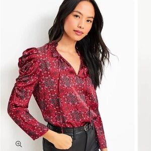 Loft Medium Floral Cinched Sleeve Ruffle Tie Neck Mixed Media Blouse Red EUC